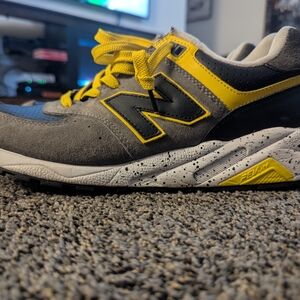 New Balance 572 Holloween